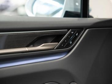 Porsche Macan Electrique Turbo — photo 21
