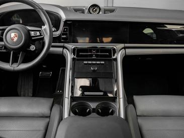 Porsche Panamera III 4 E-Hybrid — photo 28
