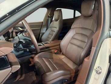 Porsche Taycan ph2 4S Sport Turismo — photo 12