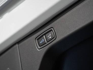 Porsche Macan Electrique Turbo — photo 30
