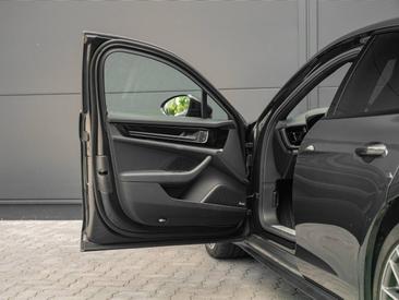 Porsche Panamera III 4 E-Hybrid — photo 33