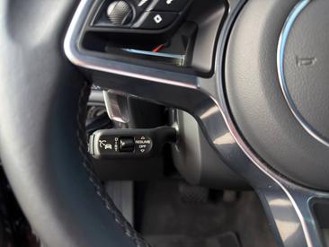 Porsche Macan GTS — photo 22
