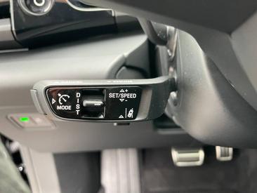 Porsche Macan Electrique 4S — photo 21