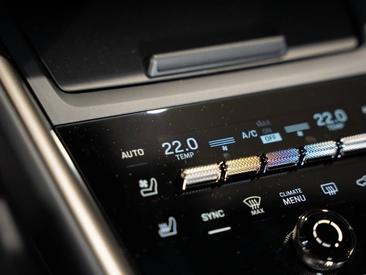 Porsche Macan Electrique Turbo — photo 33