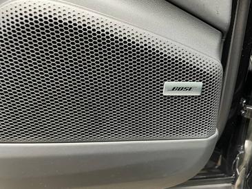 Porsche Macan Electrique 4S — photo 22