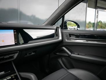 Porsche Cayenne III S E-Hybrid Coupé — photo 40