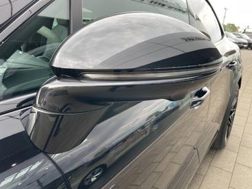 Porsche Macan Electrique 4S — photo 26