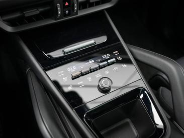 Porsche Cayenne III S E-Hybrid Coupé — photo 46