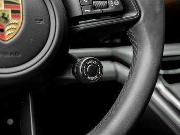 Porsche Panamera III 4 E-Hybrid — photo 41
