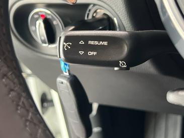 Porsche Macan S — photo 21