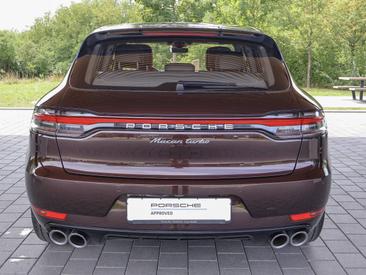 Porsche Macan Turbo — photo 4