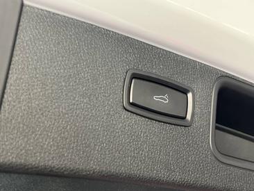 Porsche Macan S — photo 30