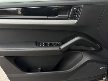 Porsche Cayenne III S, E-Hybrid — photo 16