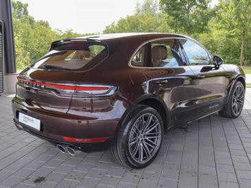 Porsche Macan Turbo — photo 8