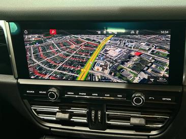 Porsche Macan S — photo 35
