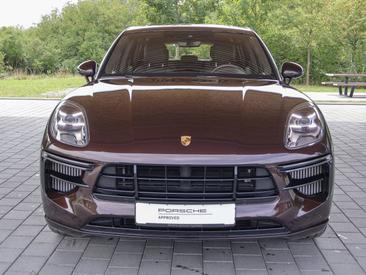 Porsche Macan Turbo — photo 11