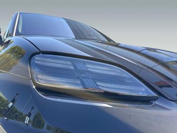 Porsche Macan Electrique Turbo — photo 9