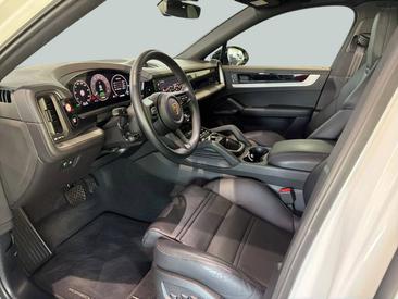 Porsche Cayenne III E-Hybrid Coupé — photo 11