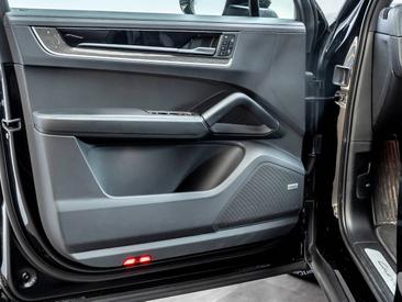 Porsche Cayenne III S, E-Hybrid — photo 25