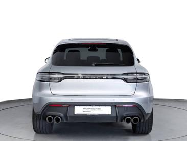 Porsche Macan S — photo 5