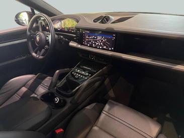 Porsche Cayenne III E-Hybrid Coupé — photo 15