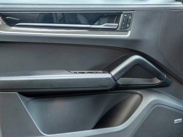 Porsche Cayenne III S, E-Hybrid — photo 28