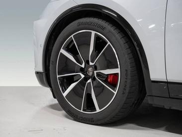 Porsche Macan Electrique Turbo — photo 12