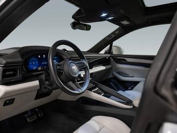 Porsche Macan Electrique Turbo — photo 14