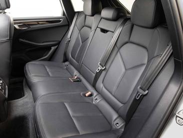 Porsche Macan S — photo 14