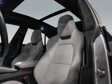 Porsche Macan Electrique Turbo — photo 15