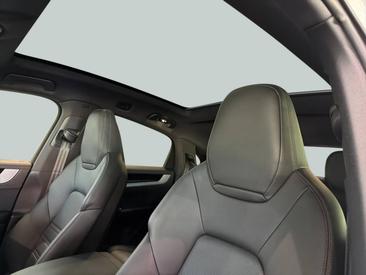 Porsche Cayenne III E-Hybrid Coupé — photo 22