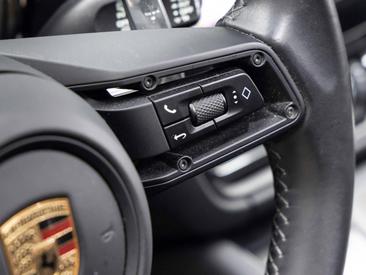 Porsche Macan S — photo 20