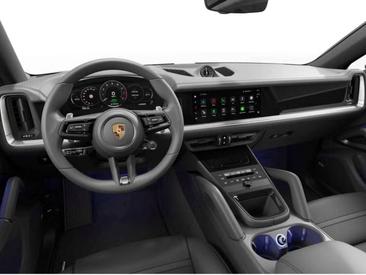 Porsche Cayenne III E-Hybrid Coupé — photo 7