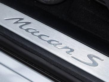 Porsche Macan S — photo 23