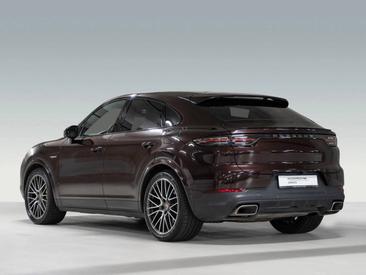 Porsche Cayenne III E-Hybrid Coupé — photo 3