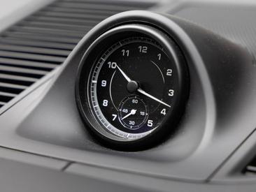 Porsche Macan S — photo 26
