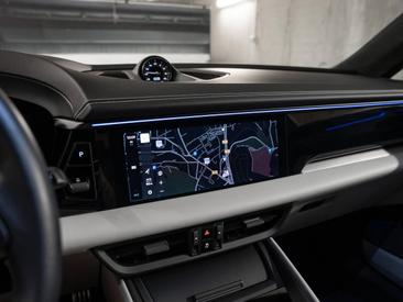 Porsche Macan Electrique Turbo — photo 28