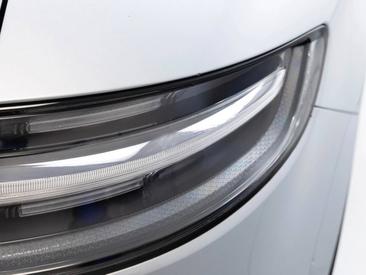 Porsche Macan S — photo 33