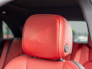Porsche Macan S — photo 22
