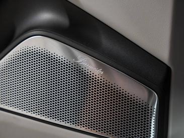 Porsche Macan Electrique Turbo — photo 35