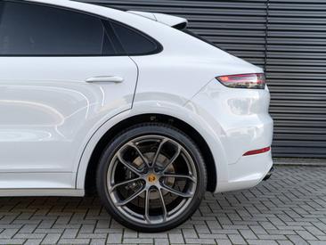 Porsche Cayenne III Coupé — photo 14