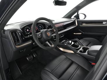 Porsche Cayenne III Turbo E-Hybrid — photo 11