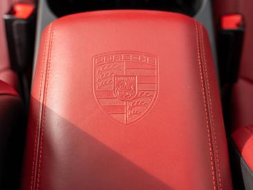 Porsche Macan S — photo 28