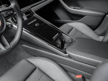 Porsche Panamera III 4S E-Hybrid — photo 32