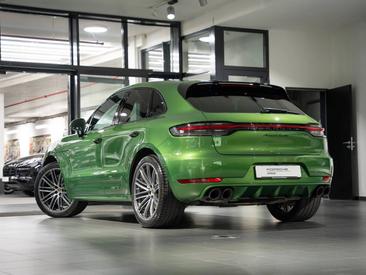 Porsche Macan Turbo — photo 3