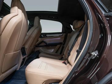 Porsche Cayenne III E-Hybrid Coupé — photo 18