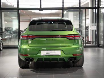 Porsche Macan Turbo — photo 6