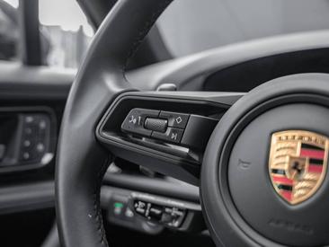 Porsche Panamera III 4S E-Hybrid — photo 38