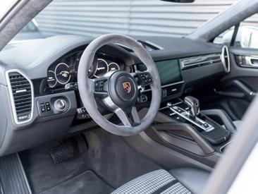Porsche Cayenne III Coupé — photo 28