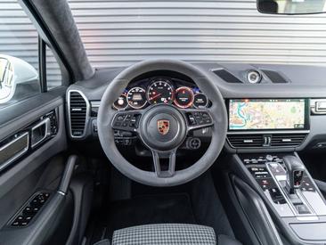 Porsche Cayenne III Coupé — photo 30